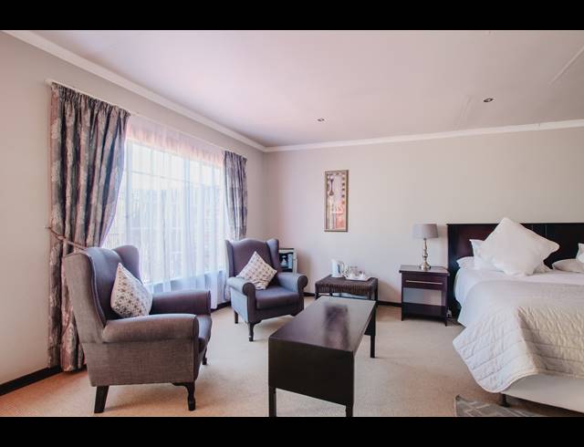 13 BEDROOM GUEST HOUSE FOR SALE IN JATNIEL